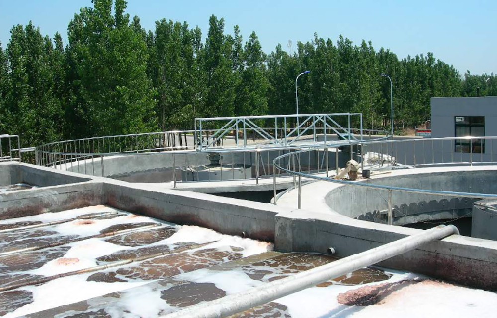 高效溶氣氣浮機(jī)在印刷造紙廠污水排放治理中的作用