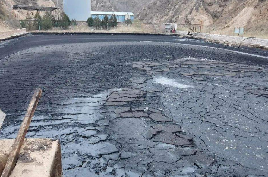煉油廠罐底廢油泥的處理方法